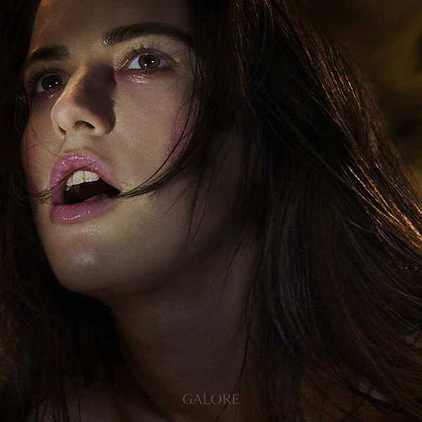 Oklou – Galore