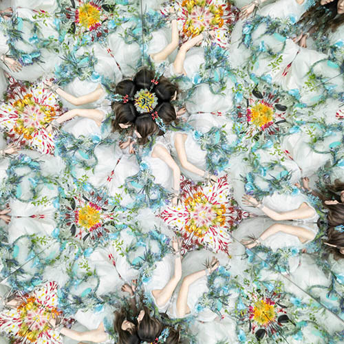 太陽が昇らない世界 – A World Where the Sun Never Rises