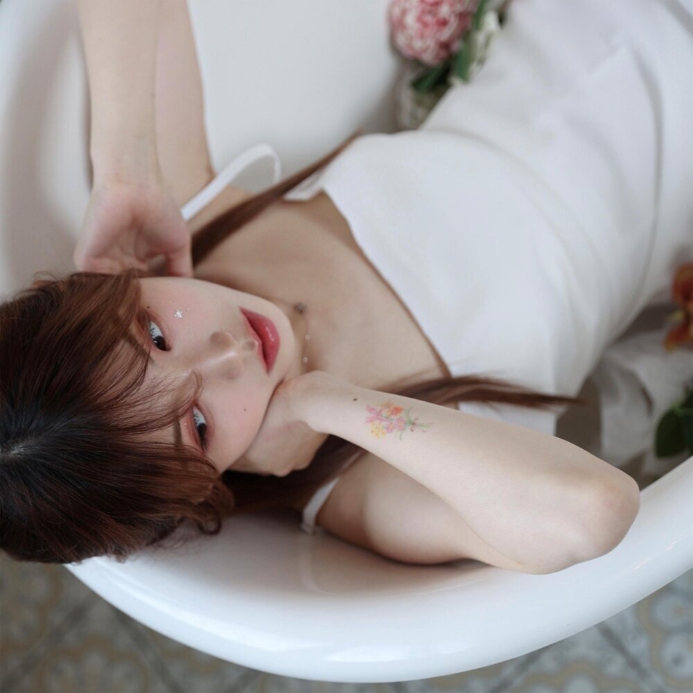 Minjeong- …[더보기]See more