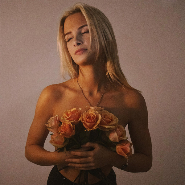 Olivia – heart-shaped scars